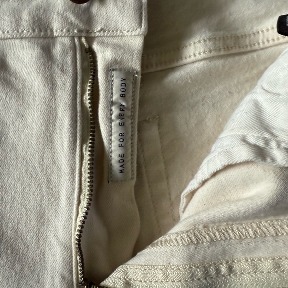 Oliver Logan Ecru Wide Leg Cropped Pants - Picture 5 of 11